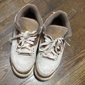 Jordan Kids Cream and Brown Sneakers